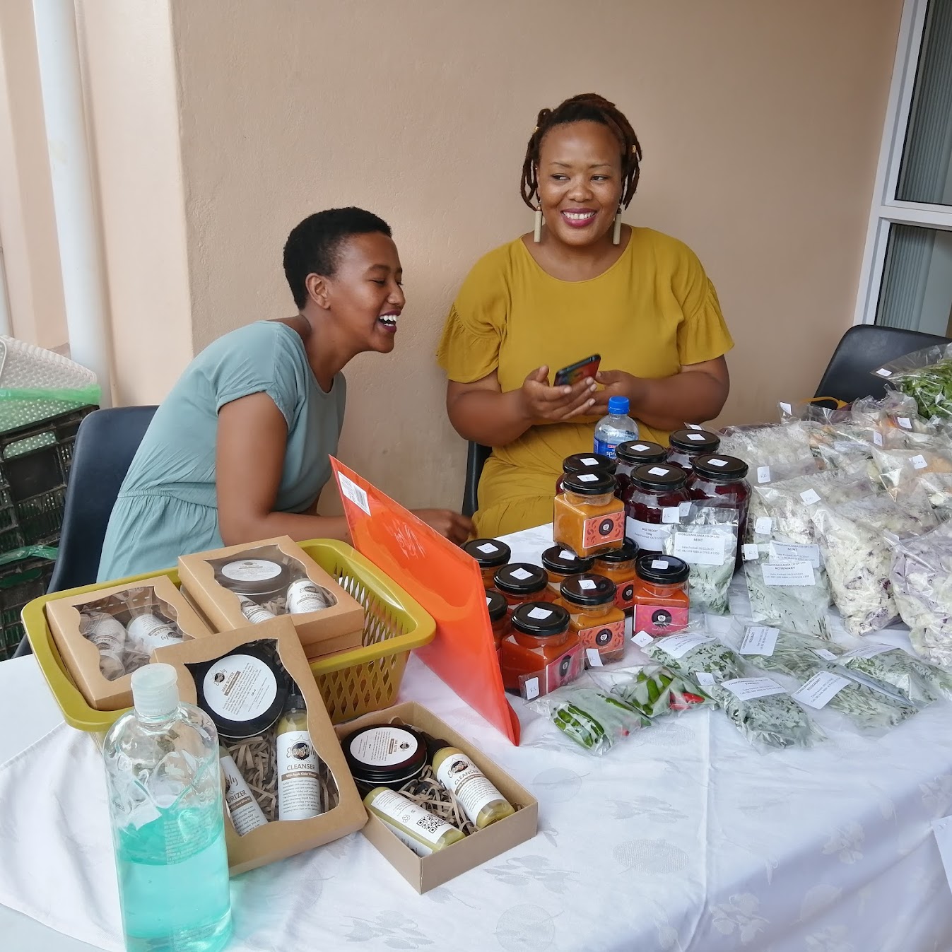 Chobozumhlanga team at Market